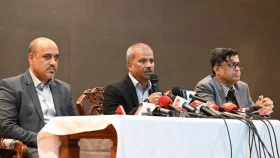 ভারতে খেলতে না যাওয়ার অবস্থান থেকে সরে আসার সুযোগ নেই: আসিফ নজরুল