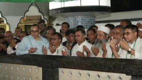 সিলেটে তারেক রহমানের মাজার জিয়ারত, চাইলেন দোয়া
