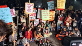 মধ্যরাতে নারীদের &lsquo;শেকল ভাঙার পদযাত্রা&rsquo;