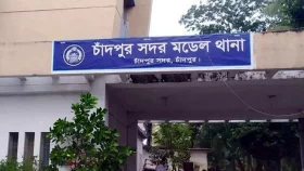 বিশৃঙ্খলা করায় নিজ কর্মীদের পুলিশে দিলেন নবনির্বাচিত এমপি মানিক