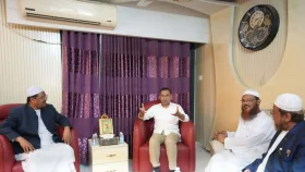 চরমোনাই পীরের সঙ্গে তারেক রহমানের সৌজন্য সাক্ষাৎ