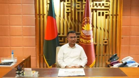 প্রথমবারের মতো সশস্ত্র বাহিনী বিভাগে অফিস করছেন প্রধানমন্ত্রী