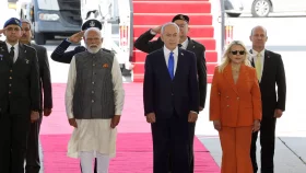 ইসরাইল সফরে মোদী, মধ্যপ্রাচ্যে ভারতের ভারসাম্য রক্ষার লড়াই