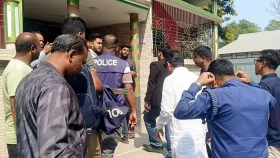 প্রবাসীর বাড়িতে বৃদ্ধাকে শ্বাসরোধে হত্যা, হাত-পা বাঁধা ছিলো পুত্রবধূর
