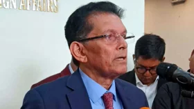 মধ্যপ্রাচ্যে যুদ্ধ কোনো সমাধান নয়: পররাষ্ট্রমন্ত্রী
