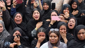 ইরান-ইসরাইল যুদ্ধ: ষষ্ঠ দিনে রক্তক্ষয়ী সংঘাত ও বিশ্বজুড়ে অস্থিরতা