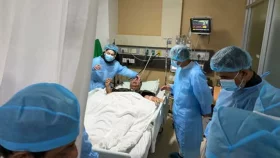 মির্জা আব্বাসকে দেখতে এভারকেয়ারে প্রধানমন্ত্রী, সন্ধ্যায় নেয়া হচ্ছে সিঙ্গাপুর