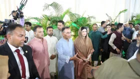 যমুনায় সর্বস্তরের মানুষের সাথে প্রধানমন্ত্রীর ঈদ শুভেচ্ছা বিনিময়