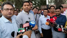 শিক্ষার্থীদের বিদ্যালয়মুখী করাই সরকারের মূল লক্ষ্য: ববি হাজ্জাজ