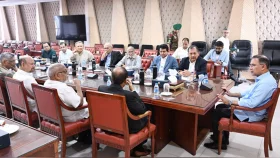 সংবাদপত্রের স্বাধীনতার প্রতি সরকারের দৃঢ় অবস্থান ব্যক্ত করলেন প্রধানমন্ত্রী