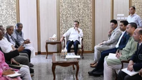 প্রধানমন্ত্রীর সঙ্গে অধ্যাপক আবদুল্লাহ আবু সায়ীদের বৈঠক