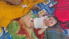 তিন অঙ্গহীন নবজাতক: মুখ ফেরালো বাবা, বুক পাতলেন মা
