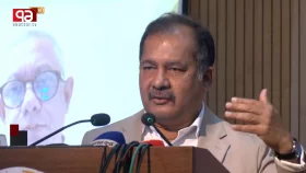 সরকার কোনো গণমাধ্যমকে হস্তক্ষেপের উদ্দেশে ফোন দেবে না: তথ্যমন্ত্রী