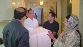 সেই নবদম্পতির জন্য উপহার পাঠালেন প্রধানমন্ত্রী