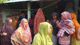 ঝিনাইদহে বিদ্যুতস্পৃষ্ট স্বামীকে বাঁচাতে গিয়ে স্ত্রীরও মৃত্যু