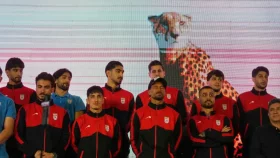 ইরানি ফুটবলারদের ফিটনেস নিয়ে দুশ্চিন্তায় কোচ