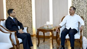 প্রধানমন্ত্রীর সঙ্গে বিদায়ী সাক্ষাৎ করলেন প্রণয় ভার্মা