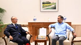প্রধানমন্ত্রীর সঙ্গে এডিবি প্রেসিডেন্টের সৌজন্য সাক্ষাৎ