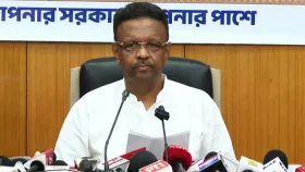 &lsquo;সসম্মানে চলে যেতে চাই&rsquo;, কলকাতার মেয়র পদ ছাড়লেন ফিরহাদ হাকিম