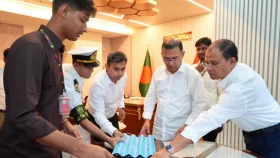 শিক্ষার্থী সাজ্জাদুলের উদ্ভাবিত পণ্য পরিদর্শন প্রধানমন্ত্রীর