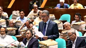 অর্থনৈতিক প্রবৃদ্ধির জন্য থ্রি-আর কৌশল বাস্তবায়ন করছে সরকার: অর্থমন্ত্রী
