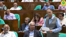 ২০৩০ সালের মধ্যে ১০ হাজার মেগাওয়াট সৌরবিদ্যুৎ উৎপাদনের লক্ষ্য নির্ধারণ: মন্ত্রী