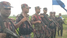 মুজিবনগর সীমান্তে পুশইনের চেষ্টা বিএসএফের, বিজিবি ও গ্রামবাসীর বাধা
