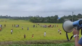ব্রাহ্মণবাড়িয়ায় মাইকে ঘোষণা দিয়ে তিন গ্রামের সংঘর্ষ