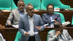 ২০৩০ সালের মধ্যে ৩০ শতাংশ যানবাহন ইলেকট্রিকে রূপান্তর: সেতুমন্ত্রী