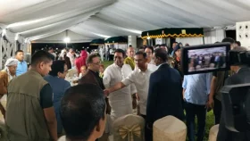 যুগপৎ আন্দোলনের শরিক নেতাদের সঙ্গে প্রধানমন্ত্রীর শুভেচ্ছা বিনিময়