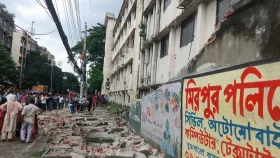 মিরপুরে দেয়াল ধস, মৃত্যু বেড়ে দুই