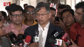 চাঁদাবাজ-সন্ত্রাসীদের দ্রুত আইনের আওতায় আনুন, নইলে ব্যবস্থা: স্বরাষ্ট্রমন্ত্রী
