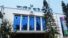 চট্টগ্রাম বন্দরে ৪৪২ কনটেইনার পণ্য ই-অকশনে বিক্রির উদ্যোগ
