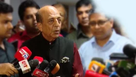 তারেক রহমানের ভারত সফরের সিদ্ধান্ত তাঁর ওপর: দীনেশ ত্রিবেদী