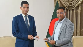 বন্যায় ক্ষতিগ্রস্ত নেপালকে এক মিলিয়ন ডলার সহায়তা দিলো বাংলাদেশ