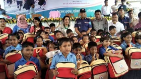 অর্থের অভাবে কেউ যেন শিক্ষা থেকে বঞ্চিত না হয়: খাদ্যমন্ত্রী