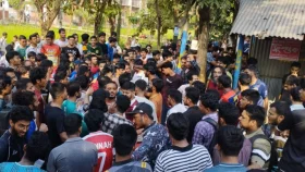 দোকানের মালিকানা নিয়ে জাবির দুই হলের শিক্ষার্থীদের সংঘর্ষ, আহত ২৬