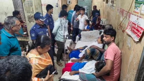 হাতিয়ার সেই স্কুলে আবারও ঝাঁজালো গন্ধ, অসুস্থ ২১ শিক্ষার্থী