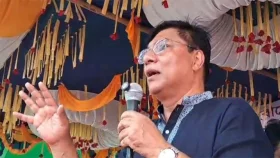 শেখ হাসিনা ফিরলে হাতকড়া পরিয়ে রিসিভ করা হবে: পর্যটনমন্ত্রী