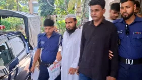 &lsquo;জিন দিয়ে মেরে ফেলার ভয়&rsquo; দেখিয়ে বলাৎকার, মাদ্রাসাশিক্ষক গ্রেপ্তার