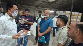 পাঠ্যবইয়ের মান যাচাইয়ে মধ্যরাতে ছাপাখানায় শিক্ষামন্ত্রী