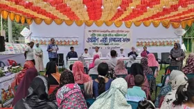 নেত্রকোণায় ৩৩ গ্রামীণ নারীকে বিশেষ সম্মাননা