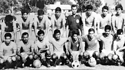 স্বাধীন বাংলা ফুটবল দল