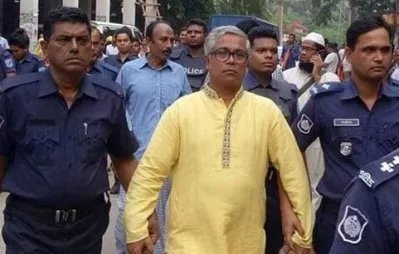 মনোনয়ন প্রত্যাশীদের ভেতর জেলা বিএনপির আহবায়ক অ্যাডভোকেট সাখাওয়াত হোসেন খানের নাম শোনা যাচ্ছে