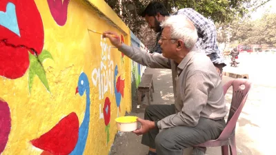 ভাষার ক্যানভাসে পাল্টে গেছে মিরপুরের ২১ দেয়াল
