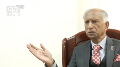 ঢাকা বিশ্ববিদ্যালয়ের সাবেক উপাচার্য আ আ মস আরেফিন সিদ্দিক। 