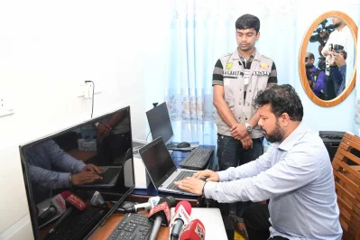 গ্রেপ্তার হওয়া কারিগরি শিক্ষা বোর্ডের সিস্টেম এনালিস্ট একেএম শামসুজ্জামান। ইমেজ: একাত্তর। 