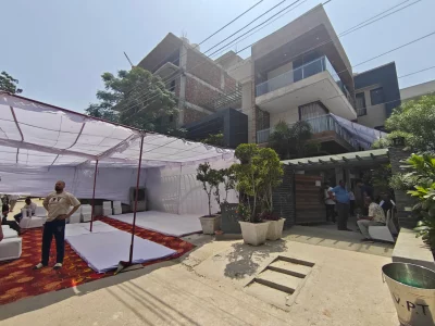 বৃহস্পতিবার বিবেকের গুরগাঁওয়ের বাড়িতে বিশাল শূণ্যতা   ছবি: সংগৃহীত