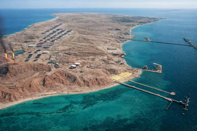 হরমুজ প্রণালী