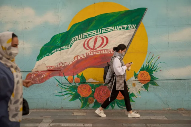 Iranian women 07
